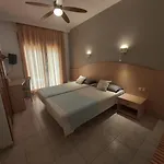 Bonsol Adults Only يوريت دي مار